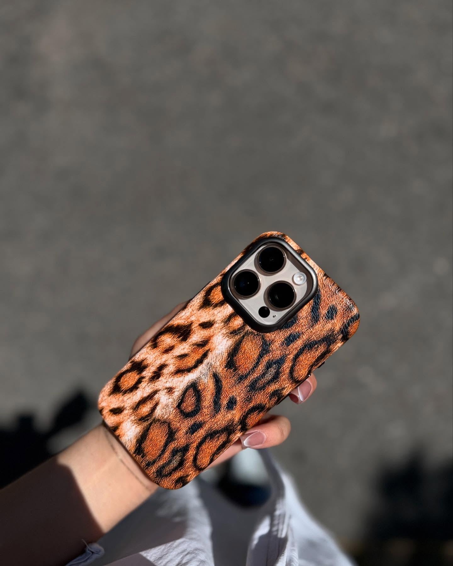 Leopard case
