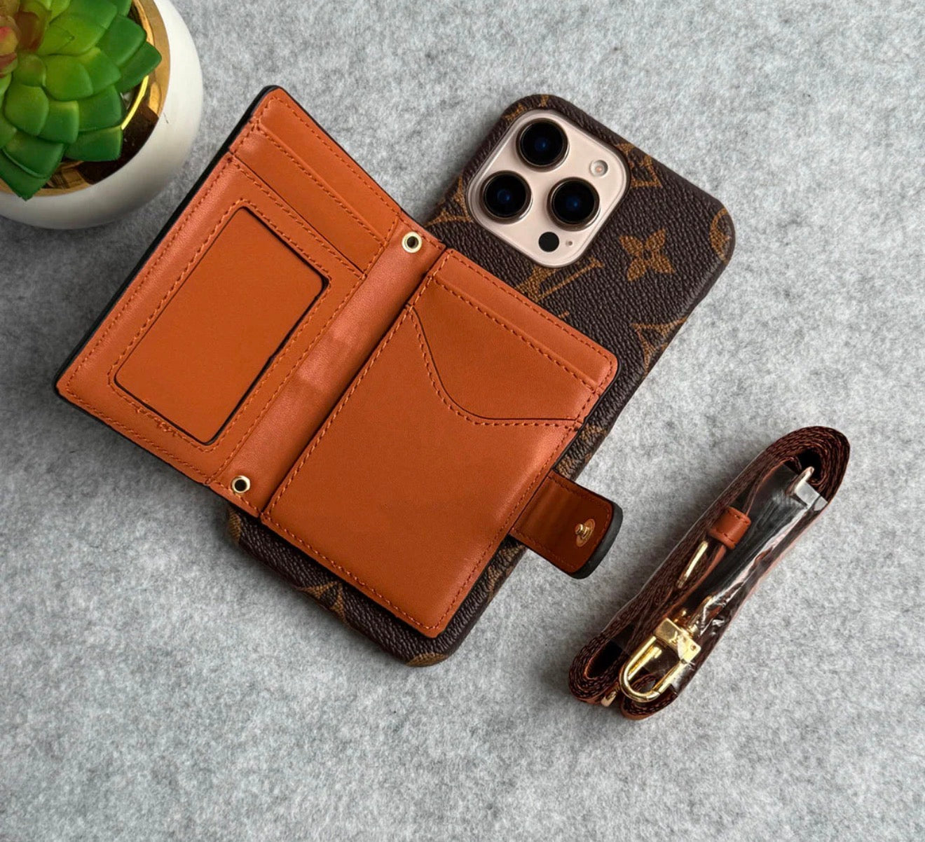 LV with pocket